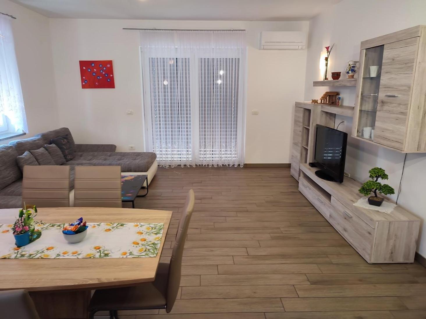 Apartments And Wellness Jelovca ราโดว์ลิตซา ภายนอก รูปภาพ